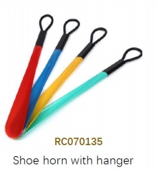 Shoe horn with hanger